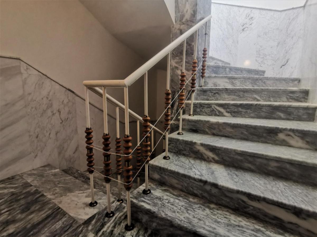Lazur Seaview Apartment Pomorie Bagian luar foto